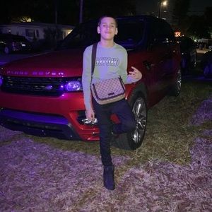 Meet your Posher, Addiel